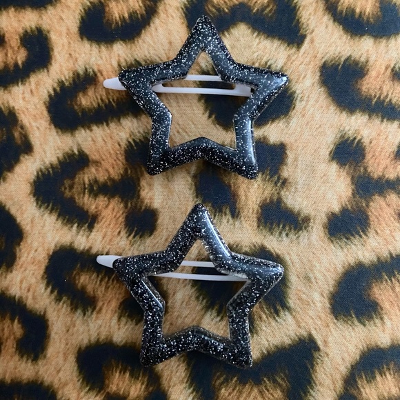 Black and Silver Glitter Star Hair Clips - Picture 2 of 9